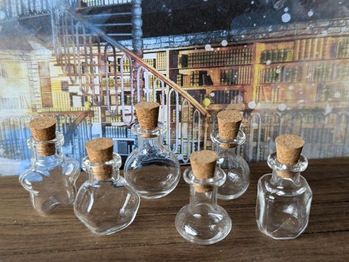 Glass shaped bottles - 6x,