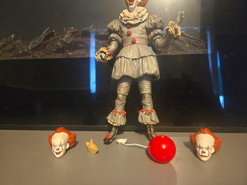 Pennywise action figure - it,