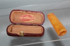 ANTIQUE AMBER CHEROOT HOLDER IN W.H NEWMAN LIMITED FITTED CASE