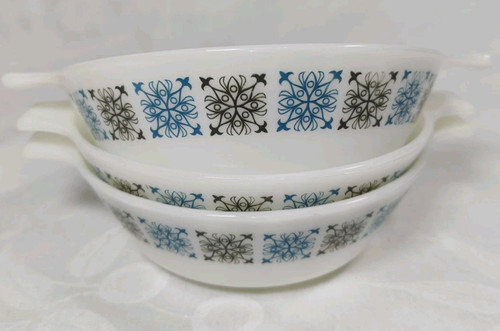 Vintage jaj pyrex chelsea milk - vintage,
