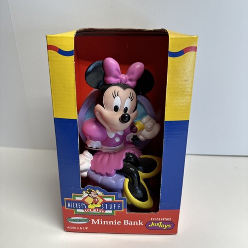 Disney minnie mouse - in, chair