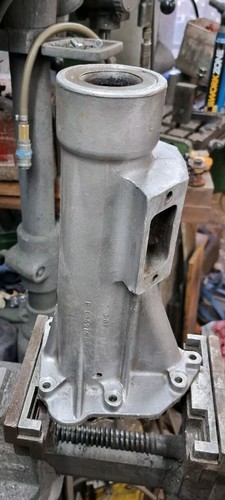 Daimler sp250 gearbox - gearbox, rear