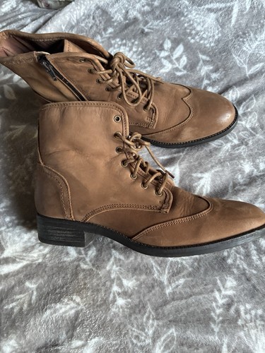 Fat face light brown leather - light,