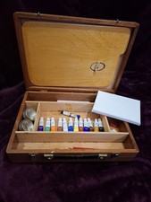 Wooden Artists case with Wood
