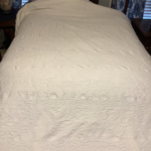 Vintage candlewick bedspread - candlewick,