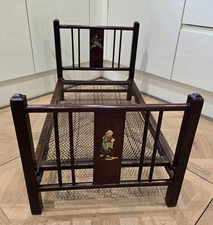VINTAGE 1920s DOLLS FOLDING BED WITH DUTCH CHILDREN DECORATION