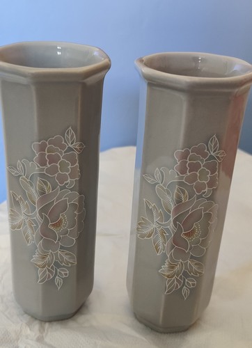 Wade vases royal - vases., victoria