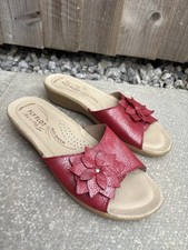 Fly Flot Anti Shock Red Wedge Sandals Womens Size EU 41 7.5 UK flower metallic 