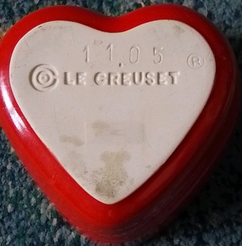 Creuset heart shaped red - le,