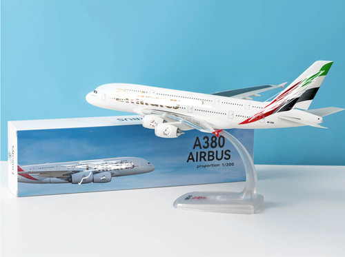 Dubai airbus a380 plastic - airbus,