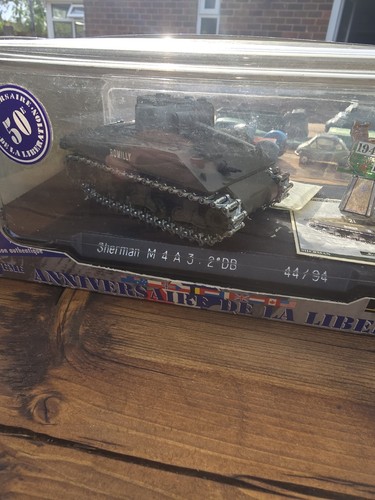 Solido sherman tank - m4,