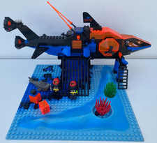 Vintage Aquazone Lego set 6190 Sharks Crystal Cave Incomplete