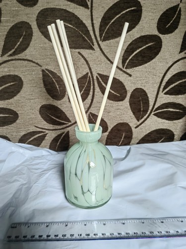 Green art glass reed diffuser - glass,