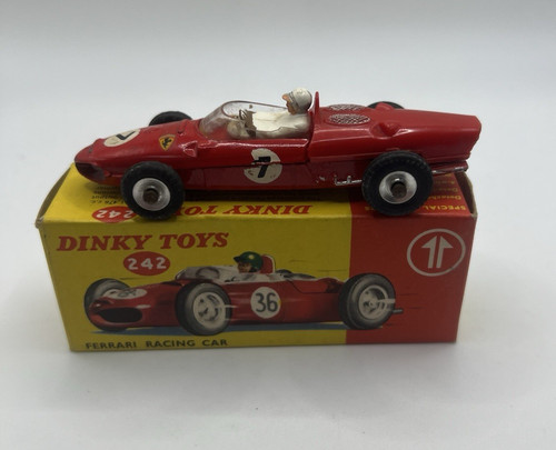 Vintage dinky toys 242 - 242, ferrari