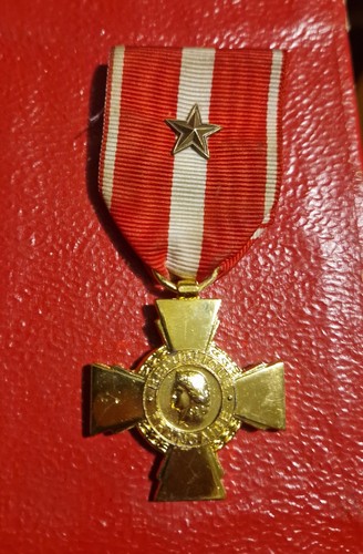 Original french military valor - military,