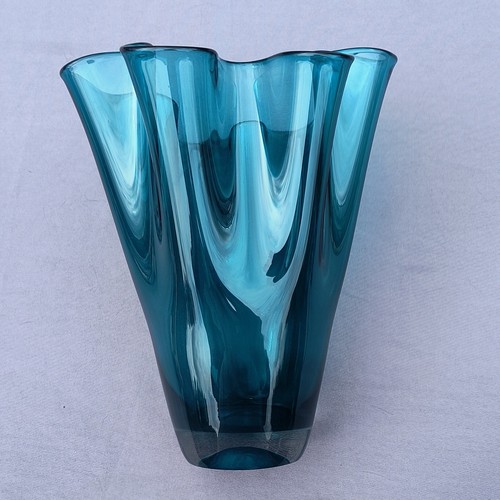 Blue ruffle handkerchief glass - blue,