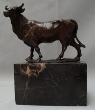 Statue Taurus Wildlife Art