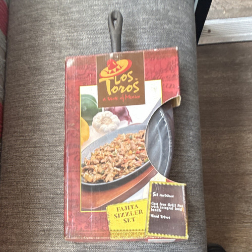 Los toros cast iron oval - los,