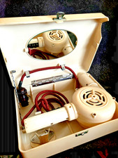 Vintage 1950s Ormond Bakelite