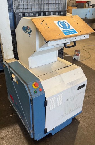 Tria 20 granulator - jm, 42-20