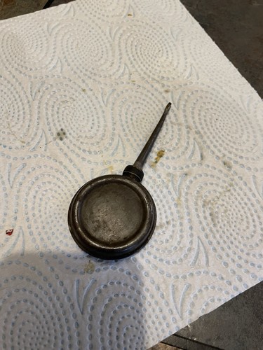 Old oil can - oil, dispenser