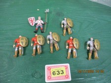 ELC Knight figures