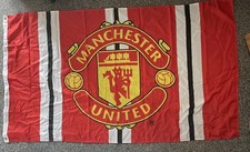 MANCHESTER United Crest Giant