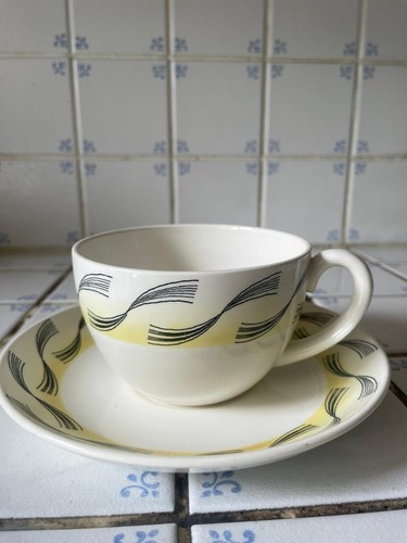 Eric ravilious tea cup - eric,