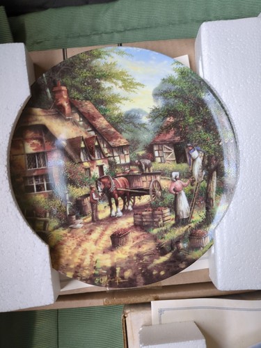 Wedgwood plates boxed chris - plates,