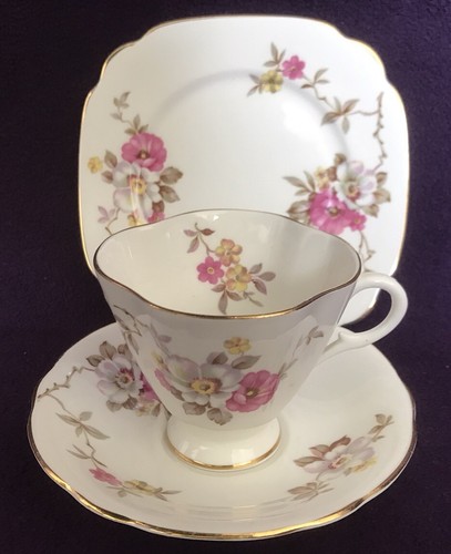 Vintage windsor china trio - trio,