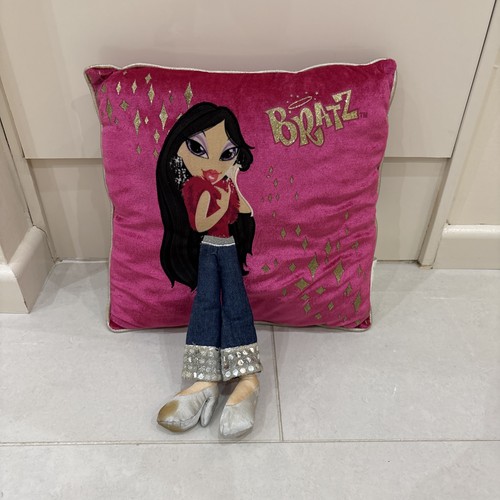Bratz dark pink velvet - bratz,