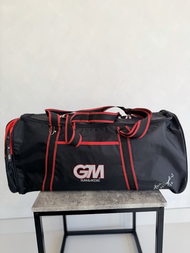 Gunn moore vintage duffle - &,