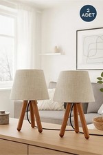 Wood Tripod Table Lamp Set –