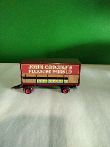 Corgi closed pole trailer - closed,
