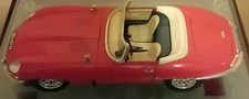 Burago E-Type Jaguar 1/18 Scale Model Car Red  unboxed, missing indicator light