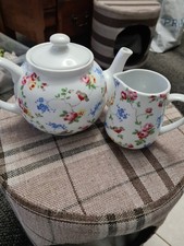 Stunning Tea Pot & Milk Jug Flowers & Birds Design by Cath Kidston VGC