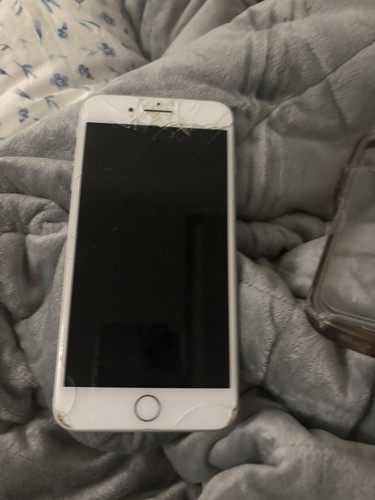 Apple iphone plus 128gb - 8,