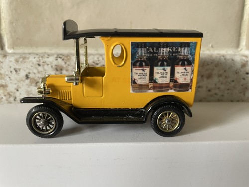 Lledo model ford van - t,