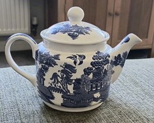 Lovely Blue & White Teapot In