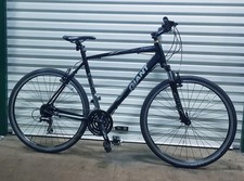 Giant Roam 3 XL frame Hybrid Bike lightweight.