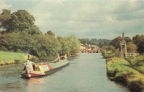 Vintage narrow boats - boats, on