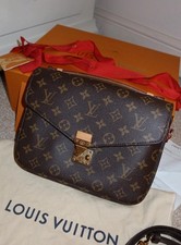 Louis Vuitton Pochette Metis