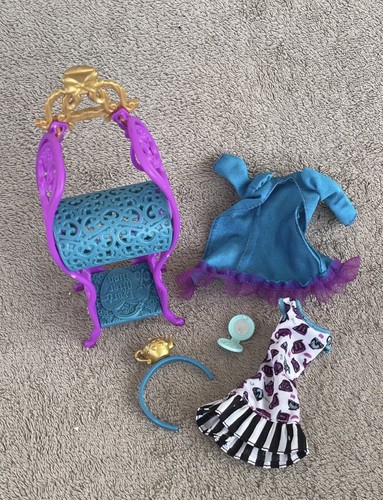 Ever after high - doll, getting