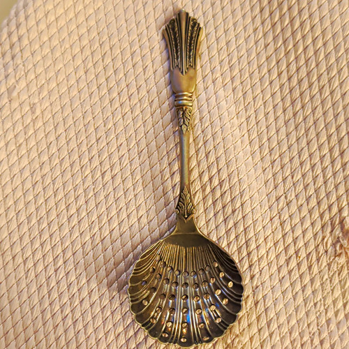 1986 silver plated - plated, scallop