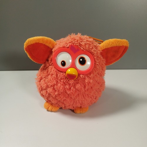 Furby hasbro famosa soft - hasbro,