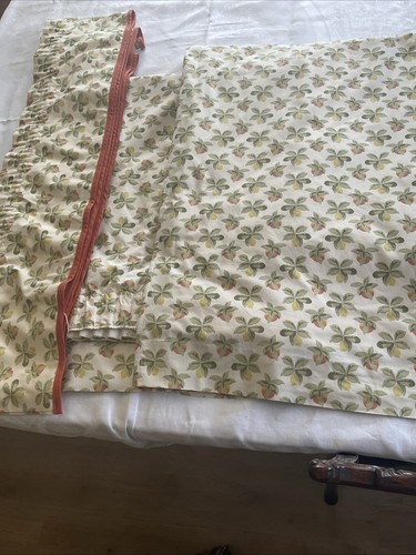 Laura ashley pair - pair, vintage