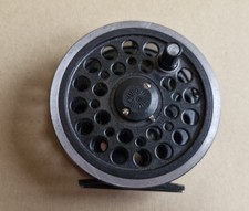 Vintage Daiwa 808 fly reel with spare spool. Reel and main spool good condition.