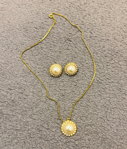 Gold tone imitation pearl - tone,