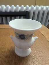 WEDGWOOD CLEMENTINE BUD VASE/URN - EXCELLENT CONDITION