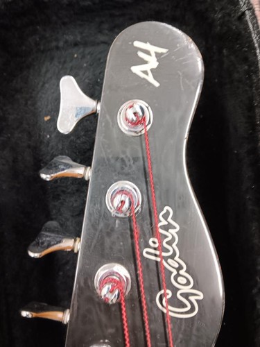 Godin guitars - guitars, (b07036050)